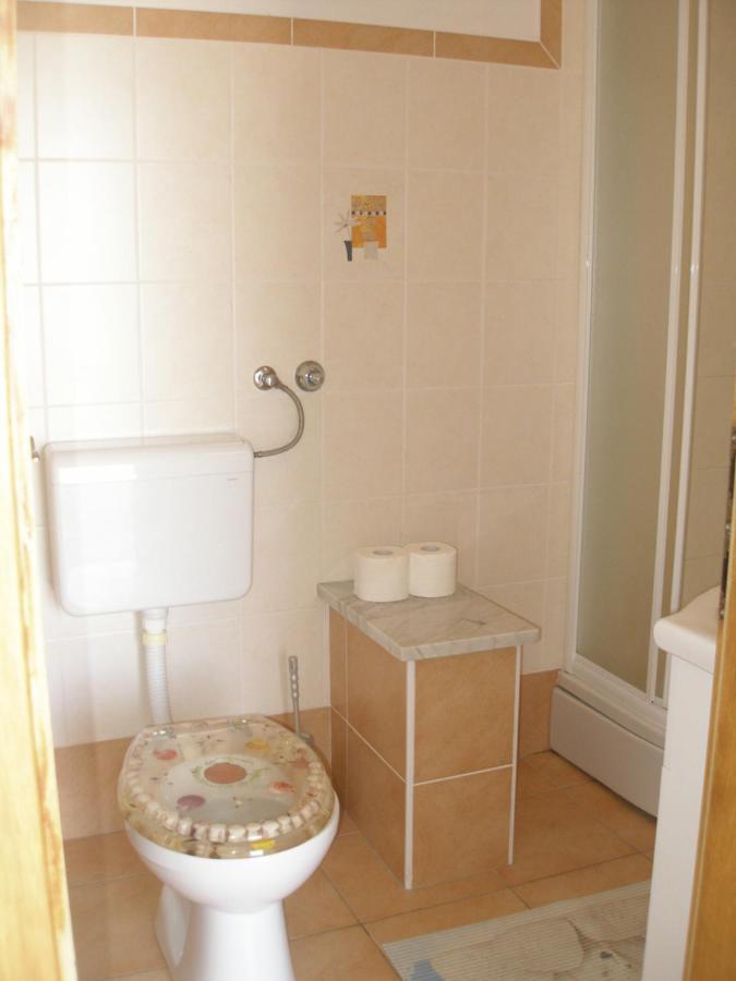 Apartment Pepo Pag 파그 외부 사진